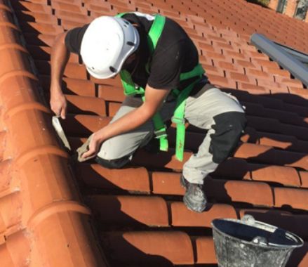 reparacion de tejados con goteras en Valladolid